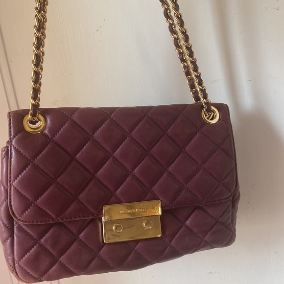 Micheal Kors plum quilted suede chain shoulder bag